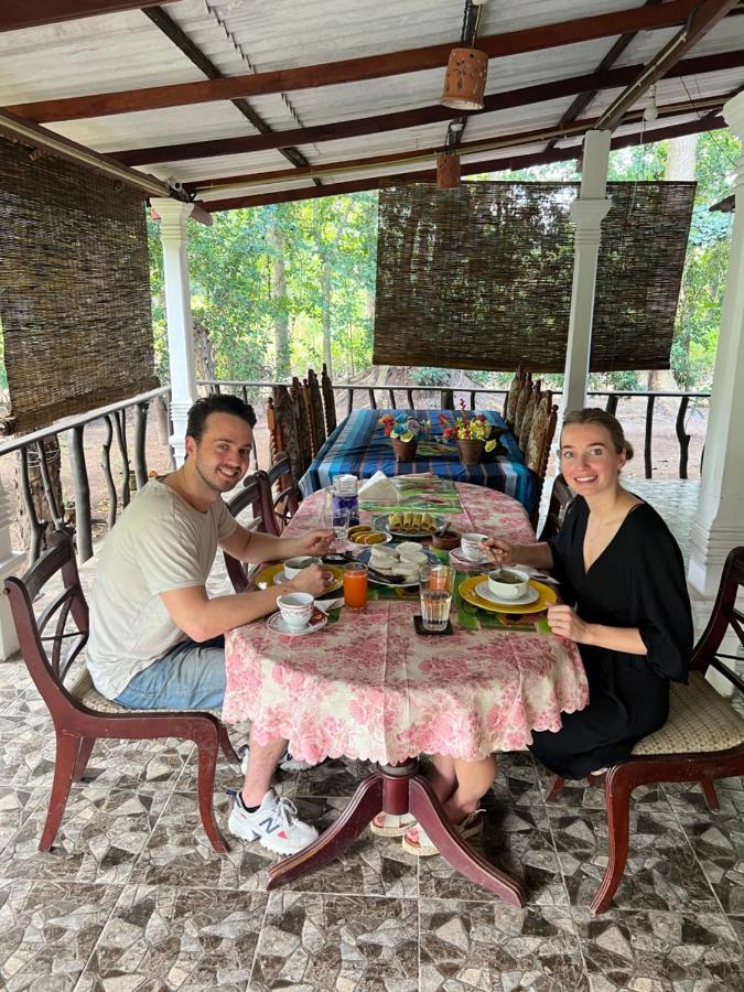 Tembo Cottage วิลปัตตู ภายนอก รูปภาพ